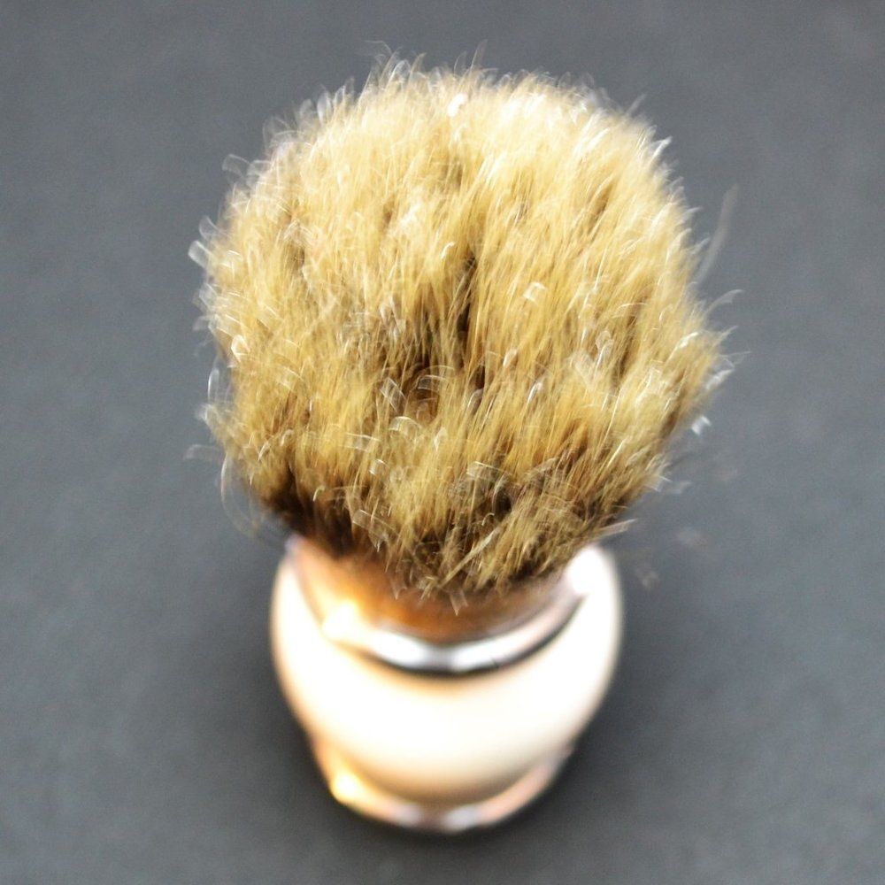 Shaving Brush White Enamel With Chrome Trim Bath Decor Accessories - Picture 2 of 3